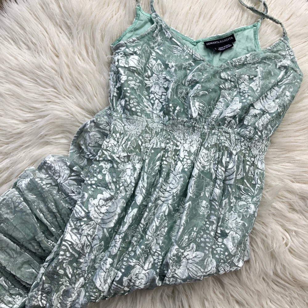 🆕 Anthropologie velvet sundress